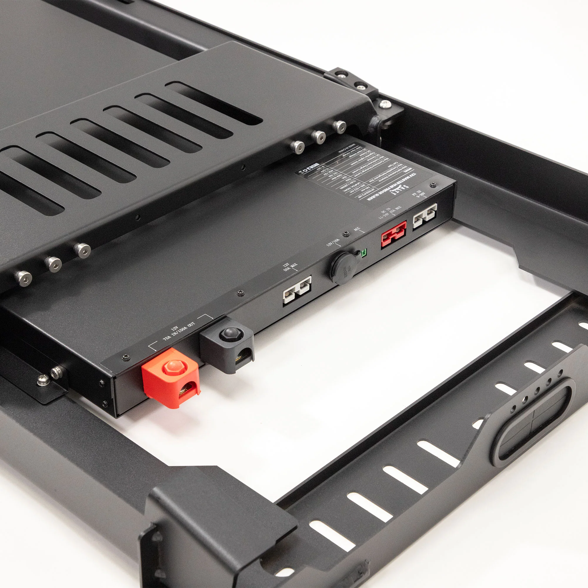 12V MasterHub Fridge Slide with 100ah Battery MPPT Controller & 40A DCDC Charger - Image 15